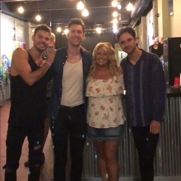 Meet your Posher, Bree - Picture 4 of 8